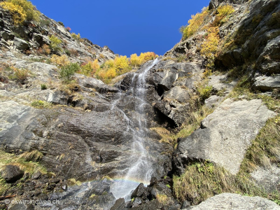 Wasserfall_auf_dem_Meraner-Hoehenweg-der-1000-Stufen-Schlucht