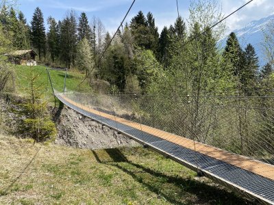 Brienz-Oberried-Hängebrücke_Wildbach-Bachtalen