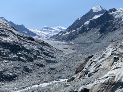 Corbassiere_Gletscher_Haengebruecke