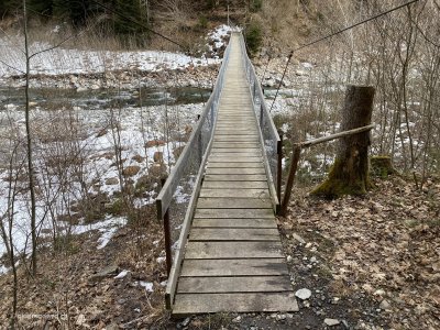 Wanderweg_Grundsteg_Fluss