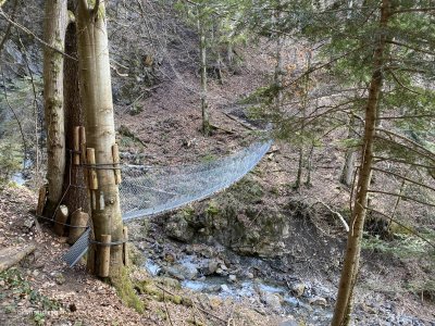 Haengebruecke_Sigetsbach_Wanderweg_Hoehenwanderweg