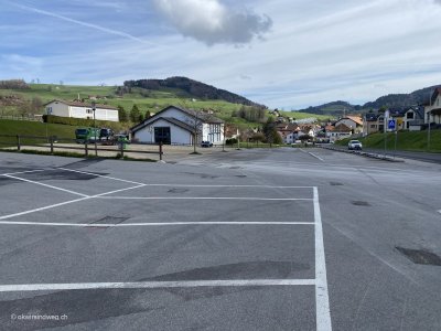 Parkplatz_in_la_Roche_Start_Wanderung