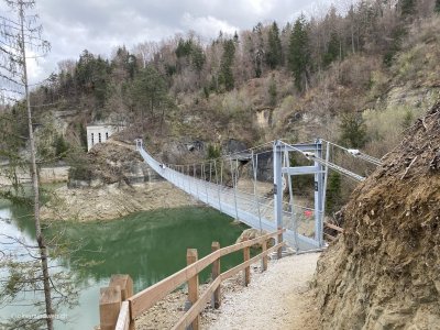 Haengebruecke_am_Greyerzersee_Greierzersee