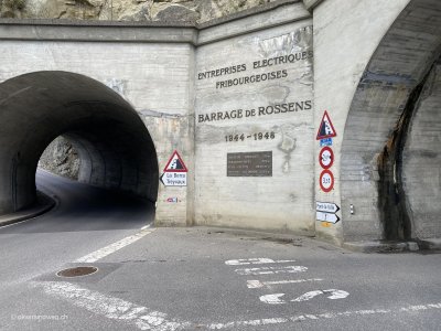 Tunnel_beim_der_Staumauer_Greyerz