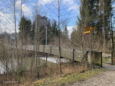 Uferweg-Haengebruecke-Langnau