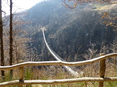 Tibetische-Brücke-Carasc