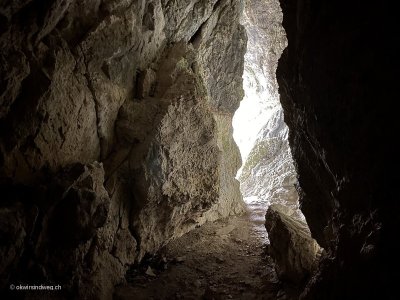 Schnurrenlochhöhle-Berner-Oberland