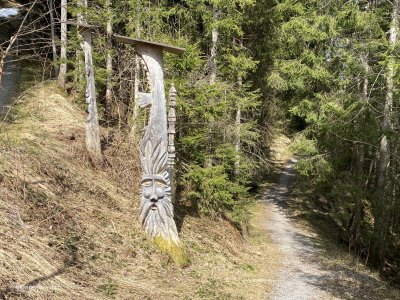 Holzskulptur_Unteriberg