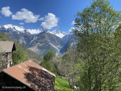 Bergpanorama-mit-Milibach-Haendebruecke-Wanderung-Rundeanderung-Wandern