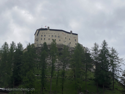 Schloss-Tarasp-Engadin