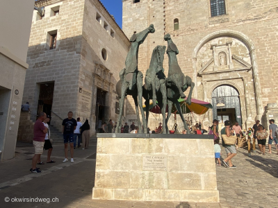 Mahon_Maho_Mao_Hauptstadt-Menorca_3-Pferde-Statue