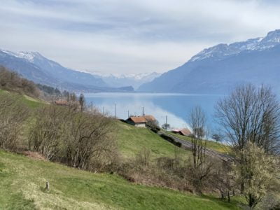 Panoramawanderung über dem Brienzerse